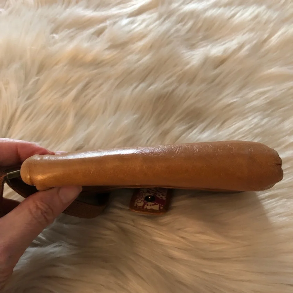 HOBO international tan